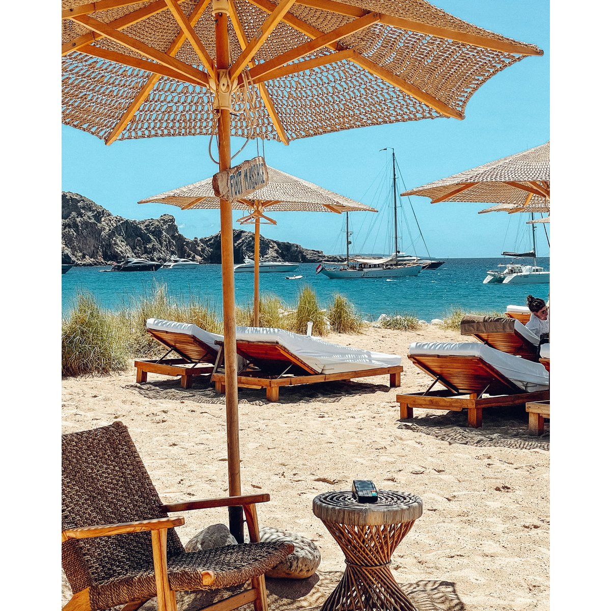 Zu Gast auf Ibiza. Sehnsuchtsorte, Originalrezepte und Geheimtipps - BITANGELHOMES