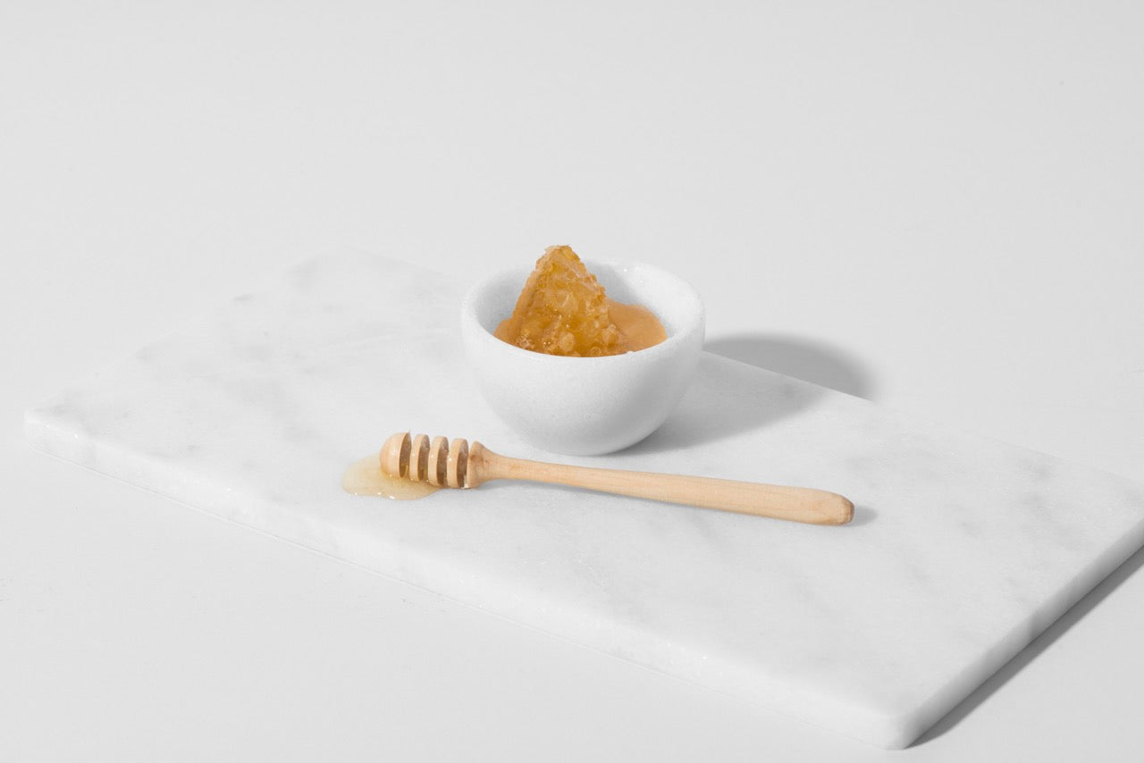 Stoned Marble Marmorplatte für die Küche zum Servieren oder als Ablage Größe S weiss - BITANGELHOMES