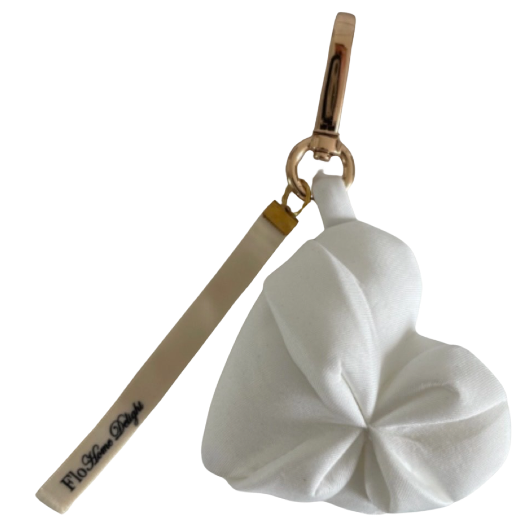 Flo Home Delight Schlüsselanhänger Herz weiß - BITANGELHOMES