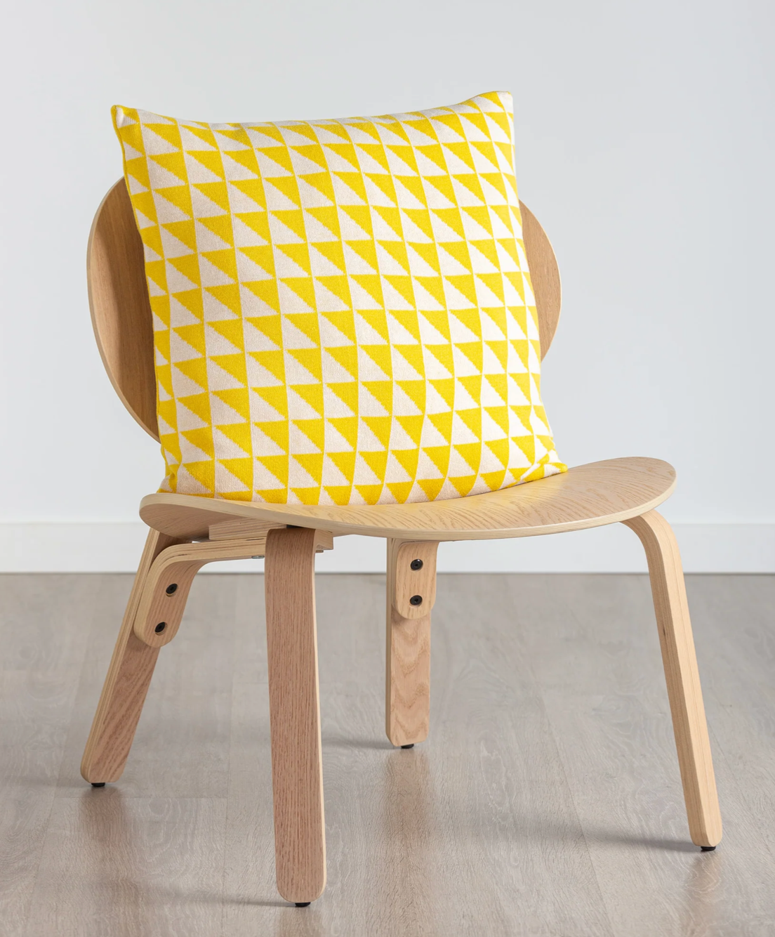 Agatha Porto Ibiza Wendekissen gelb/weiss mit graphischem Muster - BITANGELHOMES