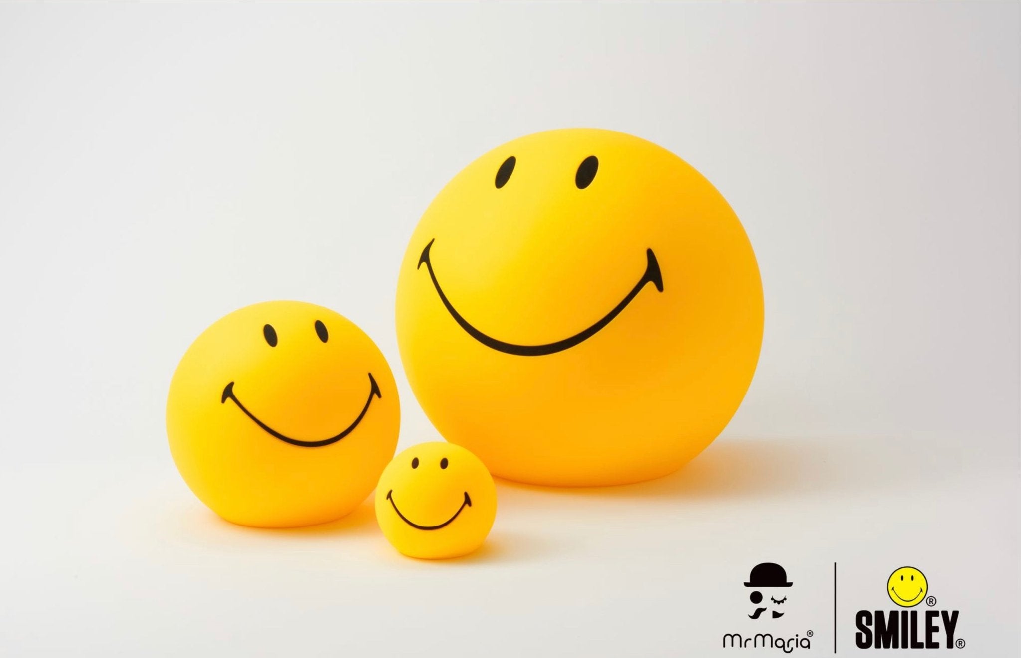 Mr Maria Smiley Lampe wahlweise Bundle of light, Star light & Lampe XL, 12x12x11cm, 25x25x23cm, 45x45x40cm - Bitangel RENOVATE & FURNISH HOMES GmbH