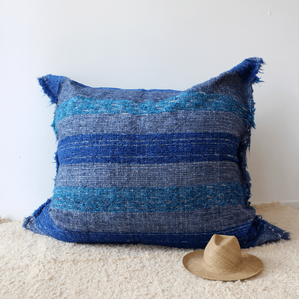 Amour Sud Marbella Garten & Indoor-Sitzkissen inklusive Füllung in blau & weiß ca. 140x140cm - Bitangel RENOVATE & FURNISH HOMES GmbH