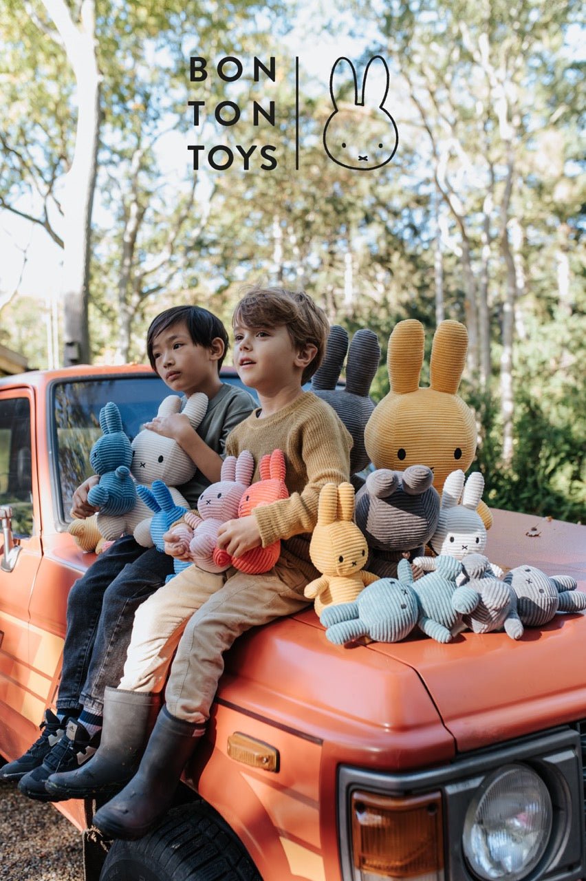 Bon Ton Toys Miffy Sitting Curduroy/Cord wahlweise in verschiedenen Farben ca. H23x9cm - Bitangel RENOVATE & FURNISH HOMES GmbH