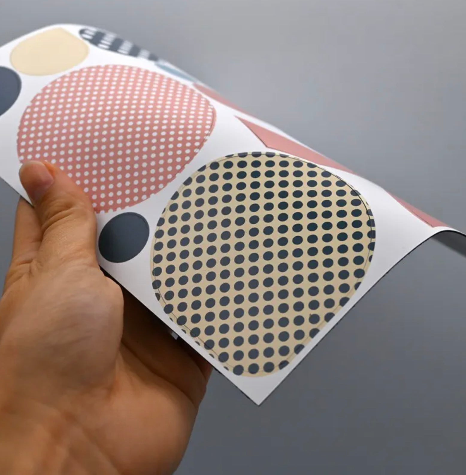 Ferflex Soft-Magnettafel Mond ca. B58xH82,9 cm mit 11 Sternen & 76 Magneten in Schwarz zum auf & abziehen an der Wand - Bitangel RENOVATE & FURNISH HOMES GmbH