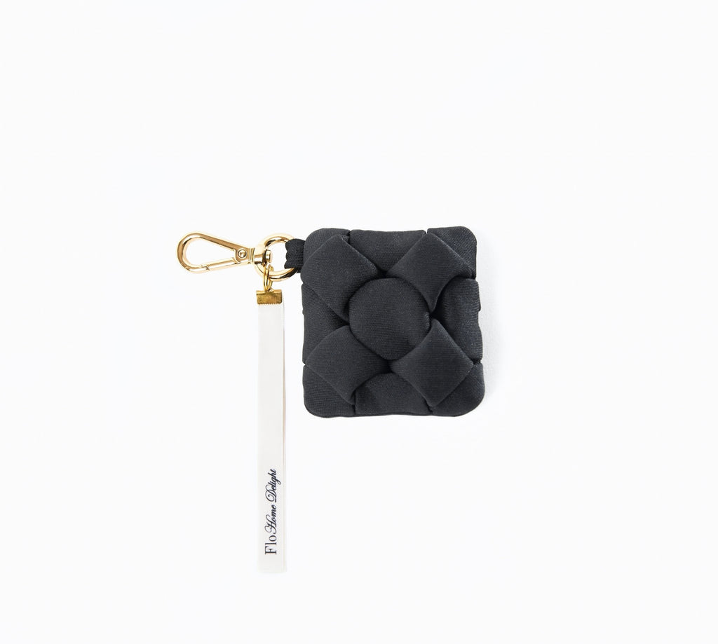 Flo Home Delight handgefertigter Neopren-Schlüsselanhänger schwarz ca. 7x7cm - Bitangel RENOVATE & FURNISH HOMES GmbH