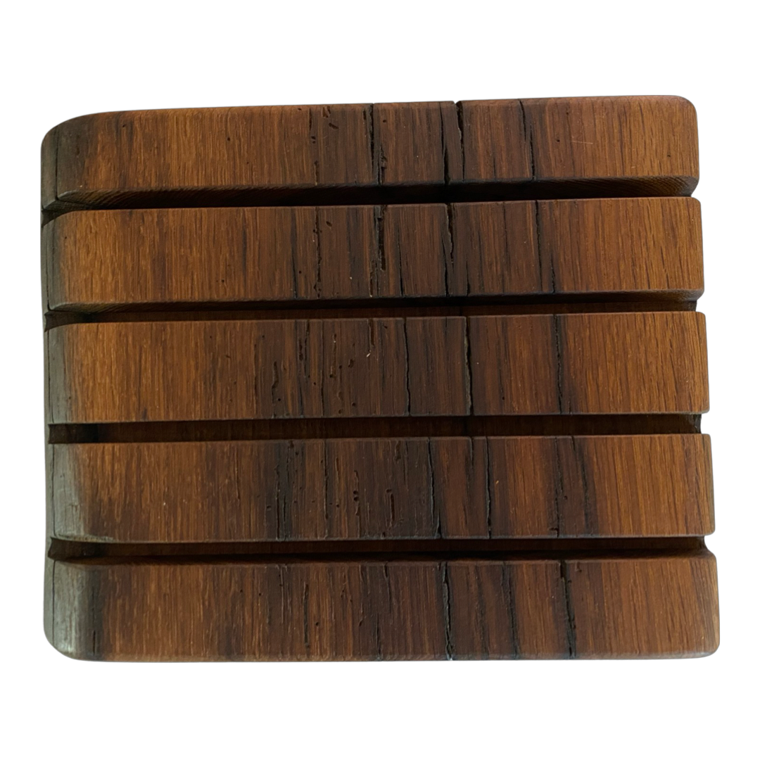 NXT Board exklusiver 4er Schneidebrett-Ständer wahlweise in 2 verschiedenen Versionen, handgearbeitet aus 150 Jahre alter Eichenstehle - BITANGELHOMES