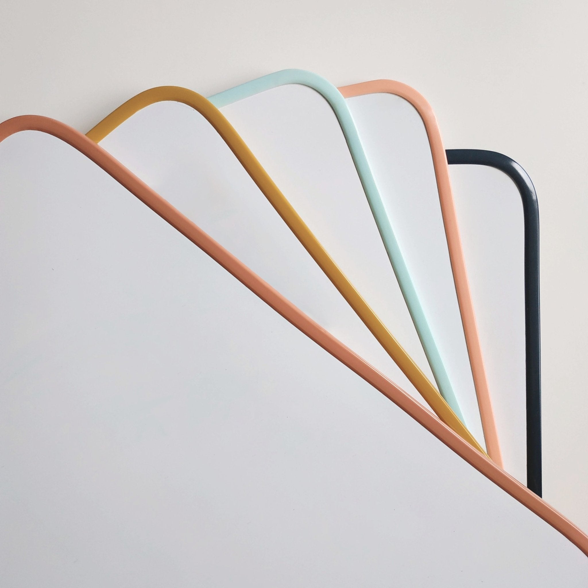 Ma Cabane à Rêves Magnettafel in verschiedenen Farben: koralle, mint, schwarz, Anis, lilla 30x40 cm - Bitangel RENOVATE & FURNISH HOMES GmbH