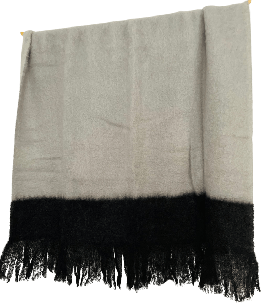 Mantas Ezcaray Spanien Premium Mohair-Wolldecke in Hellgrau mit Color-Block Borde in Weiß/Schwarz ca. 130x220 cm, ca. 480gr/m2 - Bitangel RENOVATE & FURNISH HOMES GmbH