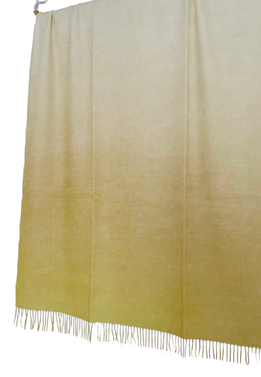Mantas Ezcaray Spanien Premium Mohair-Wolldecke Ombré Effekt/Farbverlauf, in Sunlight, in Gelb/Off-White 130x200 cm, 310gr/m2 - Bitangel RENOVATE & FURNISH HOMES GmbH