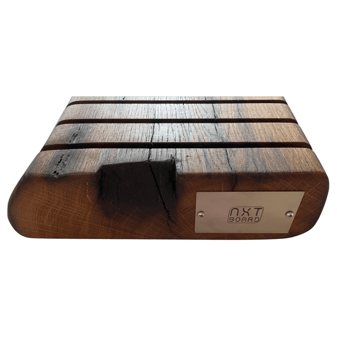 NXT Board exklusiver 4er Schneidebrett-Ständer wahlweise in 4 verschiedenen Versionen, handgearbeitet aus 150 Jahre alter Eichenstehle - Bitangel RENOVATE & FURNISH HOMES GmbH