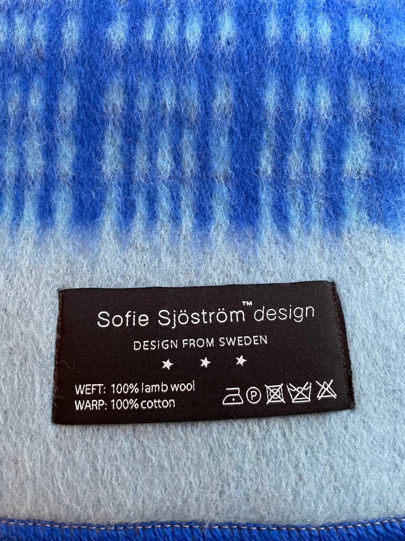 Sofie Sjöström Design Schweden Darling Walk-Tagesdecke aus Lammwolle wahlweise Crem/Beige, Gelb/Senf & Blau/Hellblau ca. L205xW150cmxD0.8cm Gewicht ca. 2kg - Bitangel RENOVATE & FURNISH HOMES GmbH