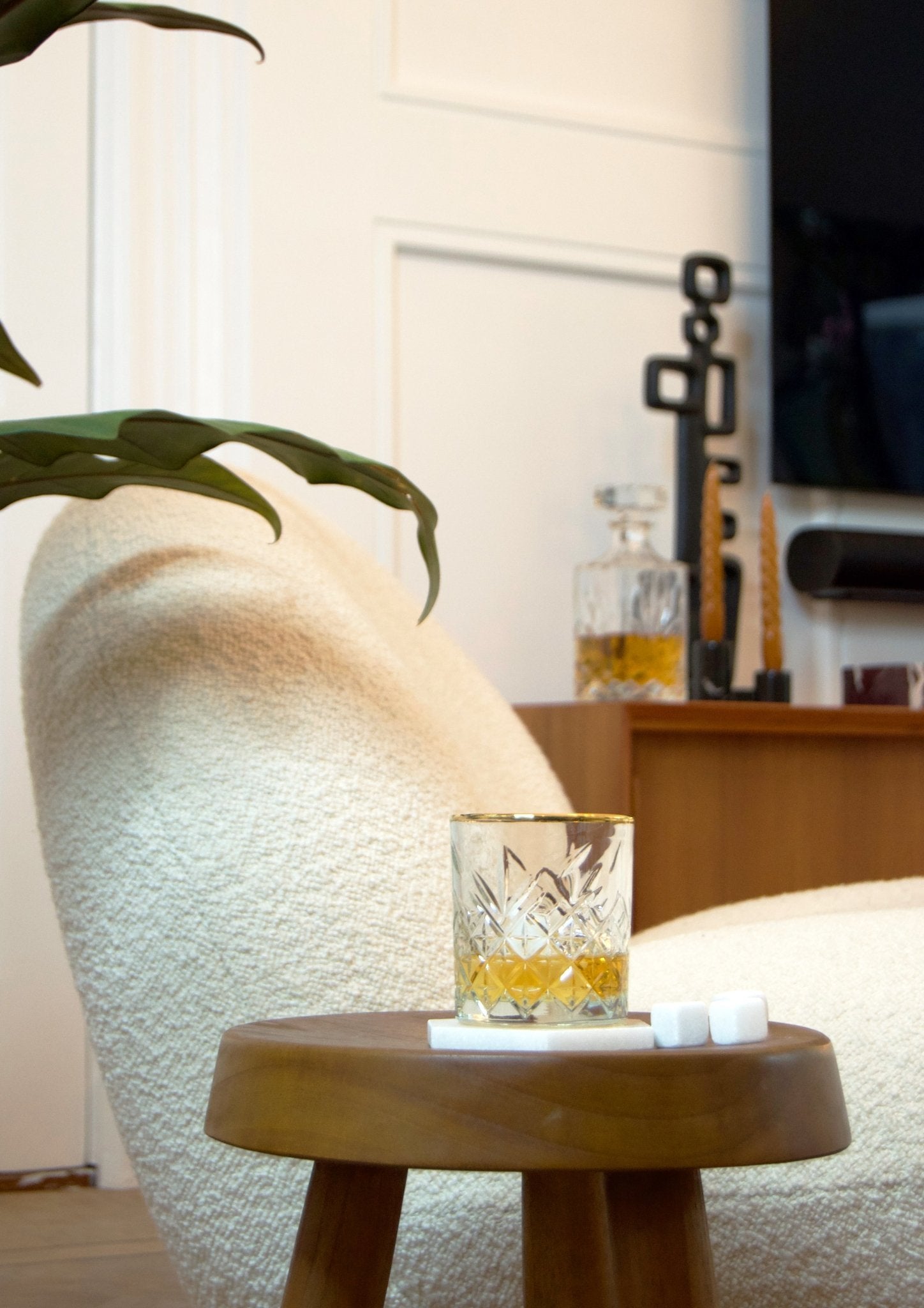 Stoned Marble Marmor-Untersetzer Set mit 4 Stück, Quadratisch wahlweise in Schwarz poliert oder Weiß matt ca. L10xB10xH1cm - Bitangel RENOVATE & FURNISH HOMES GmbH