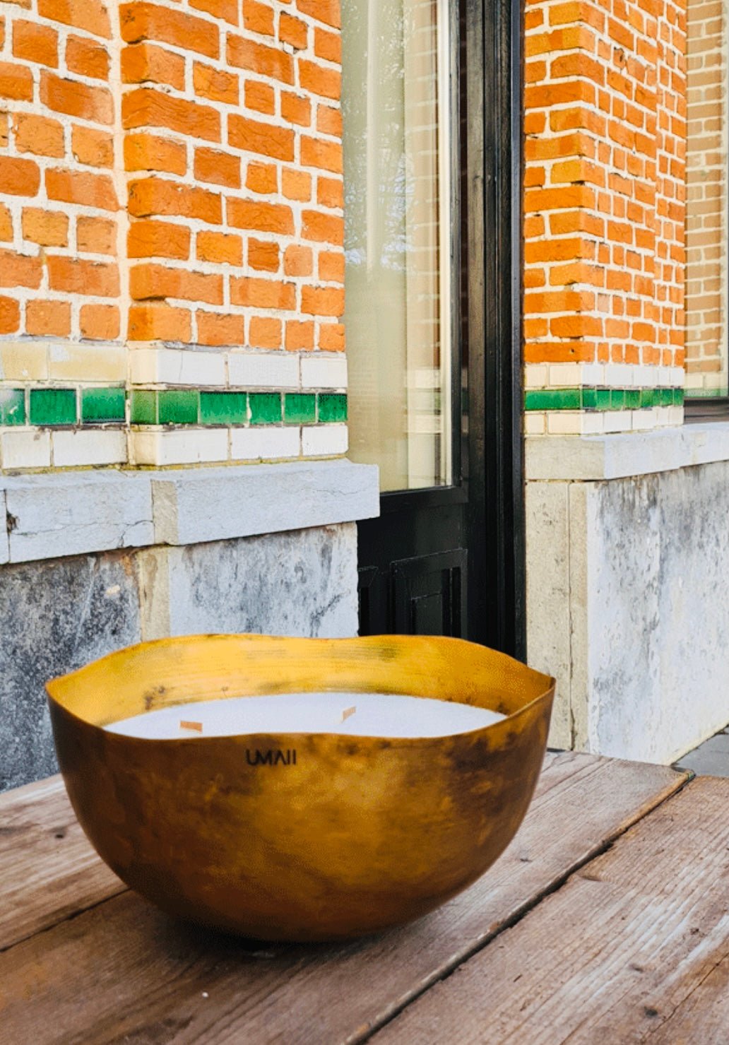 UMAII VINZ Kerze in einer Kupferschale für In-und Outdoor aus 100 % Olivenstearin, ohne Paraffin, mit Holzdochten ca. 1,5kg - Bitangel RENOVATE & FURNISH HOMES GmbH